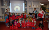 Bergfelder Kindergarten besucht Stadtbücherei Sulz